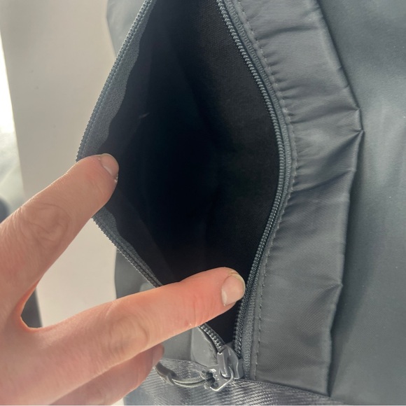 the Foldie gray travel bag - Picture 11 of 12